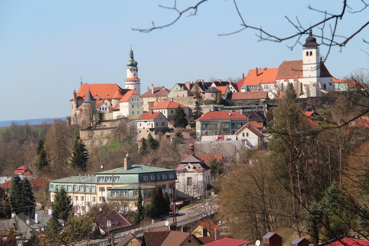 Hotel Rambousek Nove Mesto nad Metuji Luaran gambar